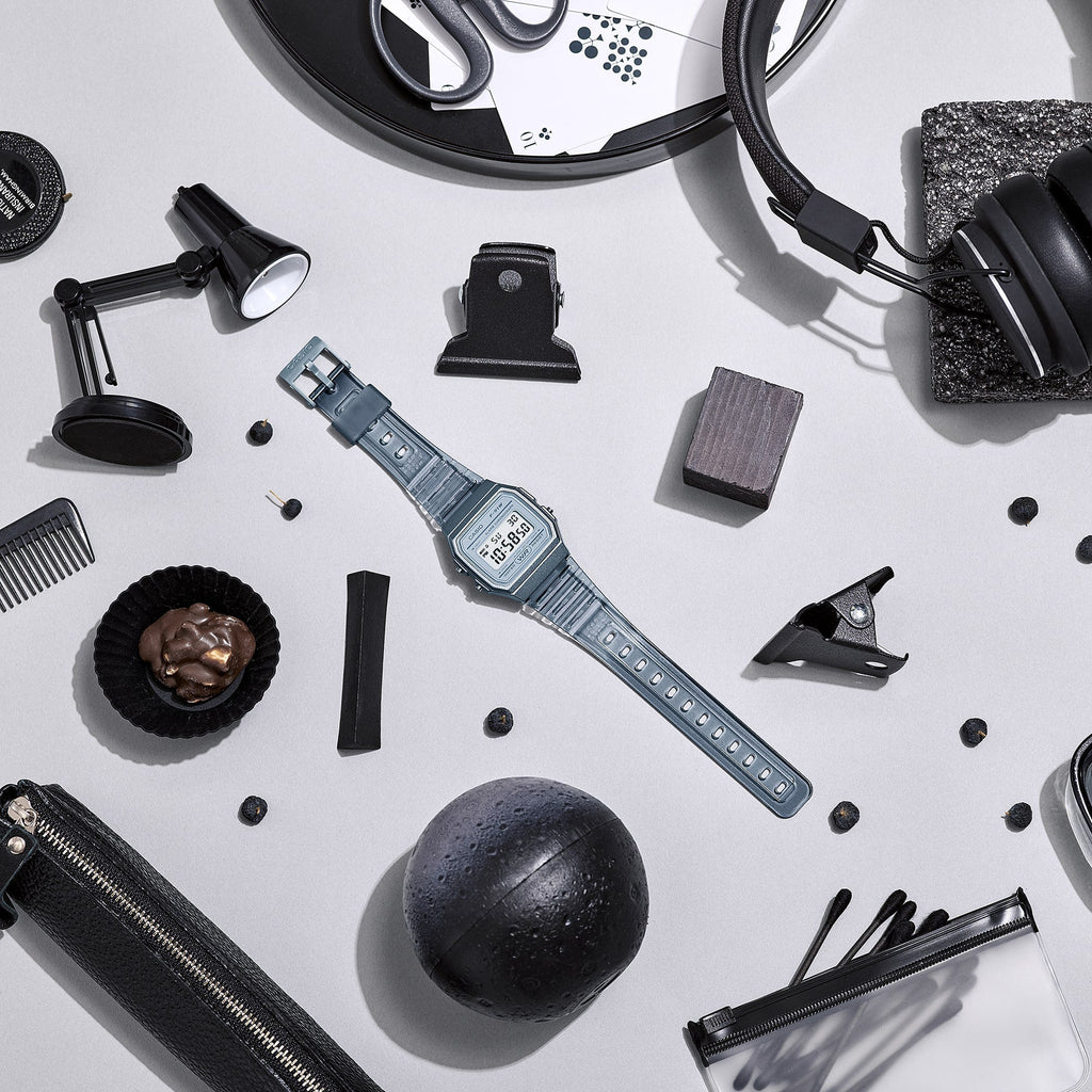 CASIO F-91WS-8DF SPORTY EDGE - ADVENTURE-READY WOMEN'S DIGITAL WATCH IN SILVER