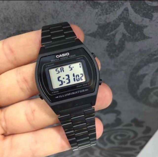 CASIO B640WB-1ADF SPORTY ELEGANCE - UNISEX DIGITAL TIMEPIECE WITH STAINLESS STEEL BAND