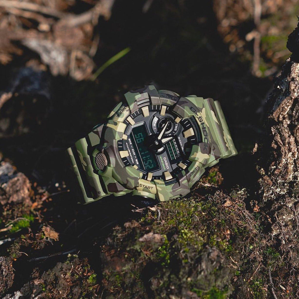 CASIO G-SHOCK GA-700SKE-7ADR - BOLD ADVENTURER MEN'S WATCH WITH WHITE RESIN BAND & DIGITAL DIAL