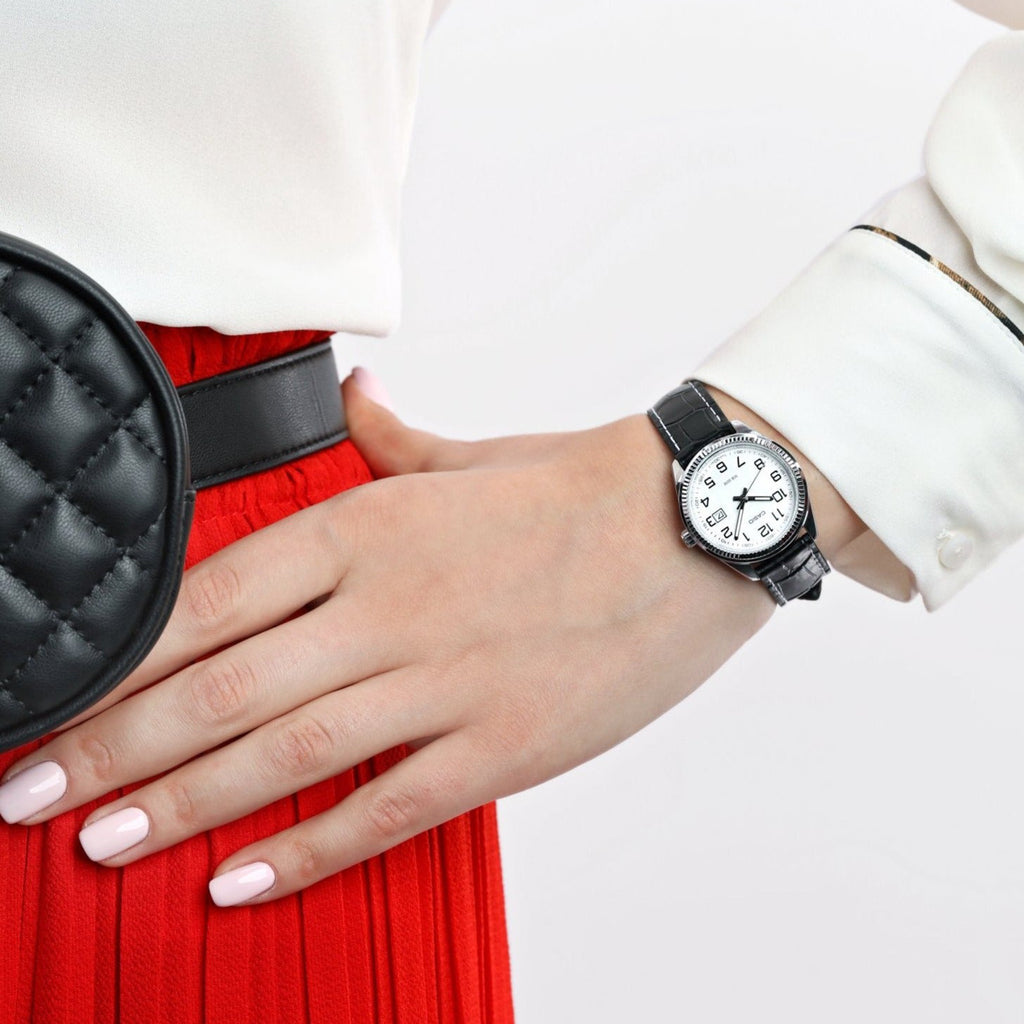 CASIO LTP-1302L-7BVDF SPORTY ELEGANCE - STYLISH WOMEN'S TIMEPIECE WITH LEATHER BAND & WATER RESISTANCE