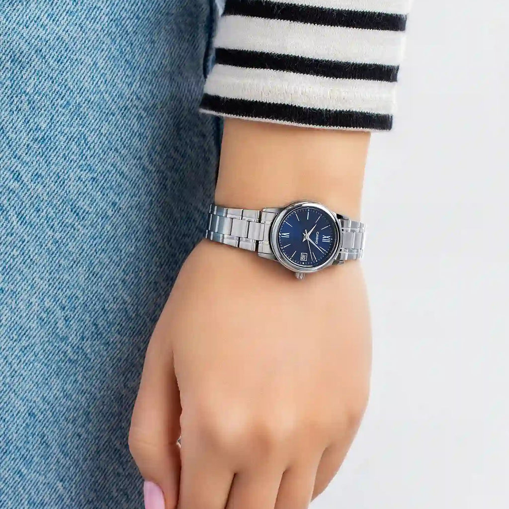 CASIO LTP-V002D-2B3UDF - ELEGANTLY SPORTY WOMEN'S WATCH WITH BLUE DIAL & STAINLESS STEEL BAND