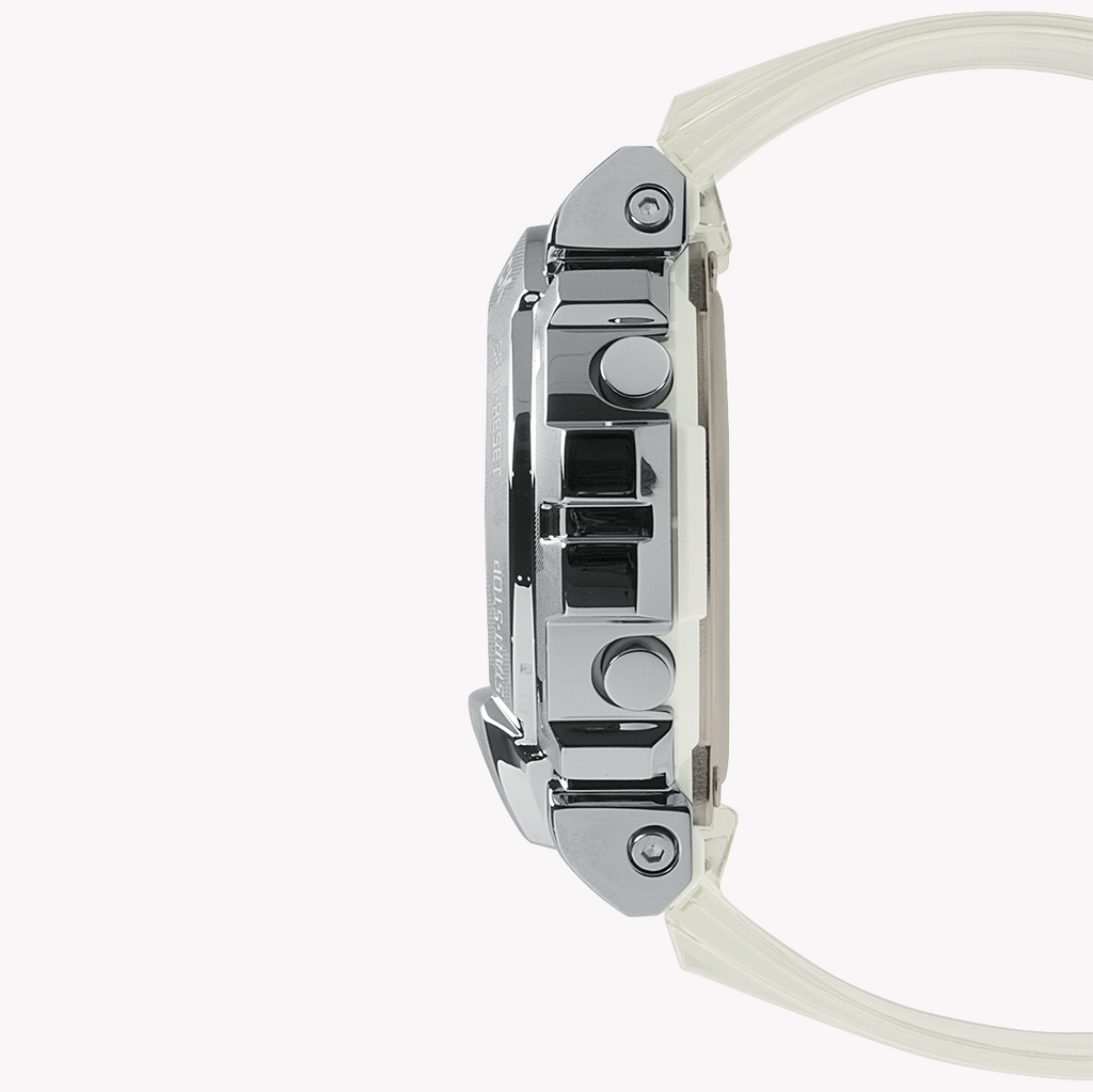 CASIO G-SHOCK GM-6900SCM-1DR - ULTIMATE ADVENTURE TIMEPIECE FOR MEN WITH STYLISH WHITE DESIGN