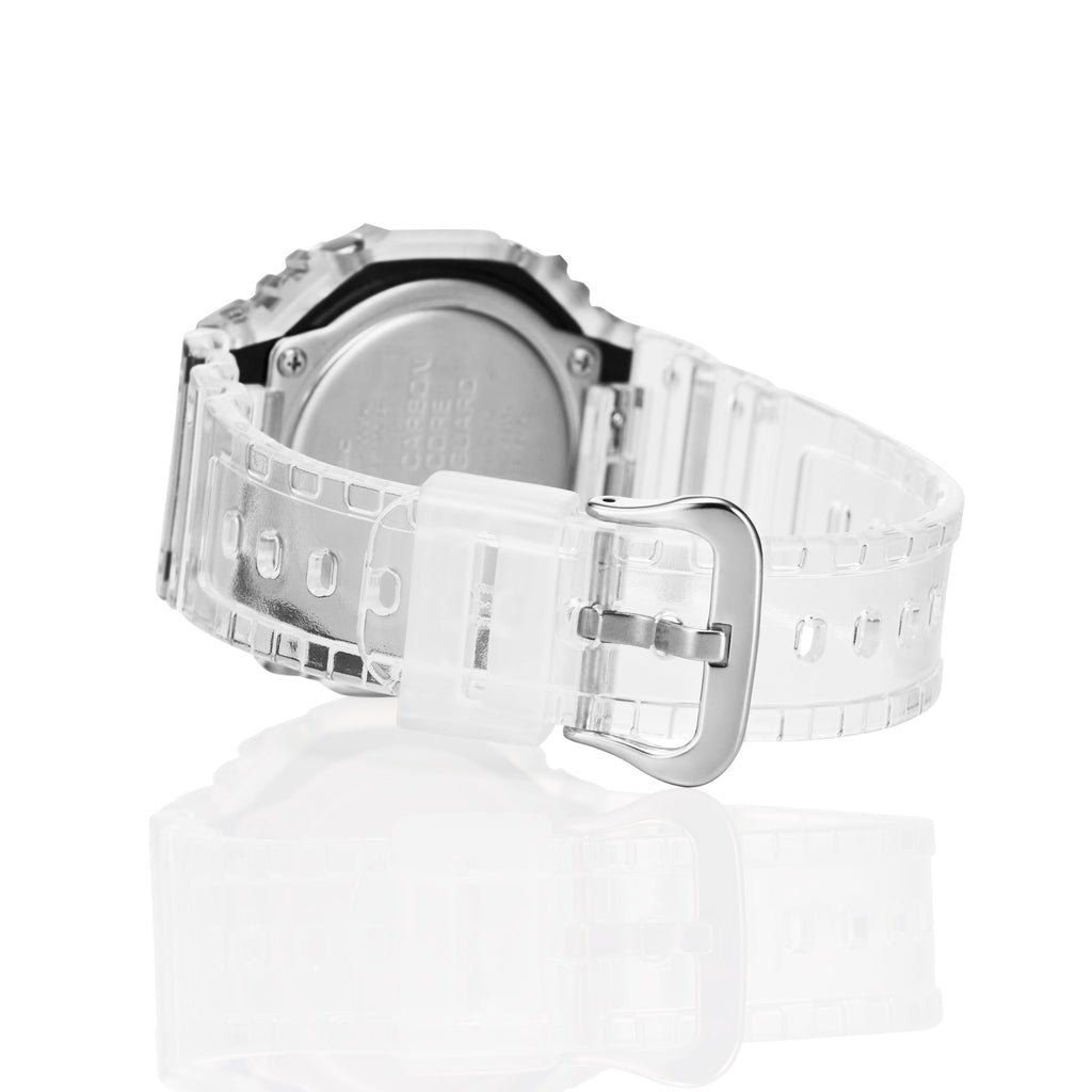 CASIO G-SHOCK GA-2100SKE-7ADR OAK - SPORTY ELEGANCE MEN'S WATCH with Sleek White Resin Design