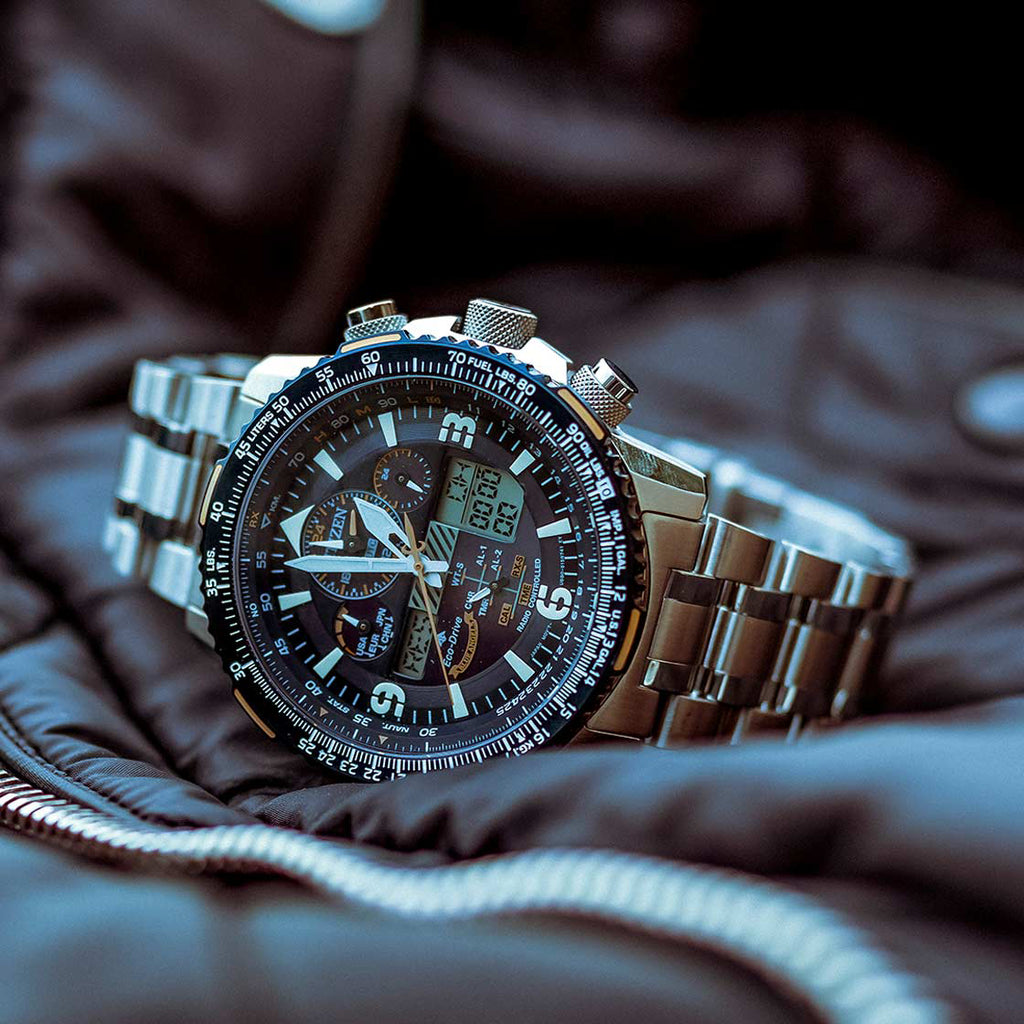 CITIZEN JY8078-52L ECO-DRIVE - DYNAMIC METAL TIMEPIECE FOR THE MODERN MAN