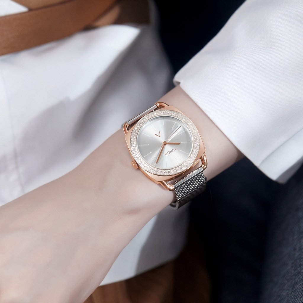 TR004L33B1-D7M1 Women's Analog Watch Outlet