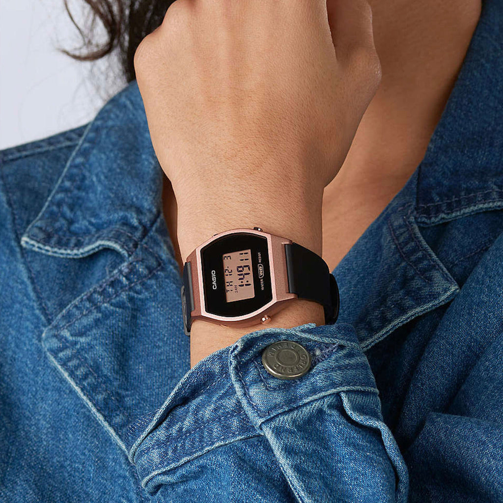 CASIO LW-204-1ADF ROSE GOLD ADVENTURE - ELEGANT WOMEN'S SPORT WATCH with Gray Resin Band