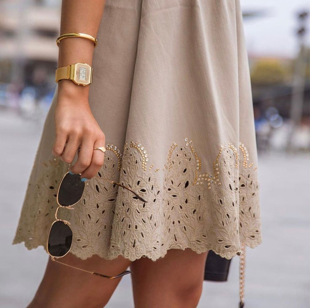 CASIO A700WMG-9ADF - SPORTY ELEGANCE UNLEASHED - Gold Stainless Steel Timepiece for Adventurers