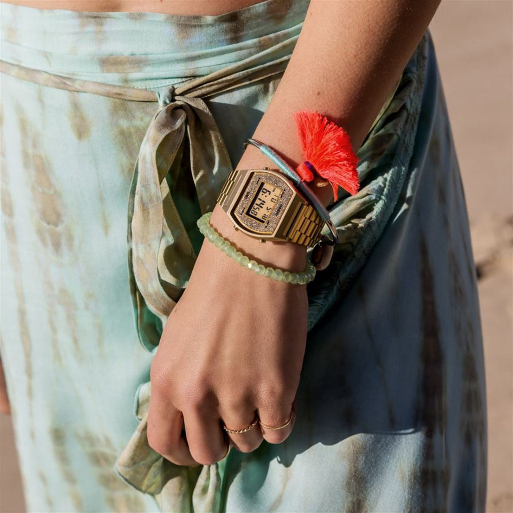 CASIO B640WGG-9DF - GOLDEN ADVENTURE SERIES Women's Stylish Timepiece with Elegant Gold Resin Case and Stainless Steel Band