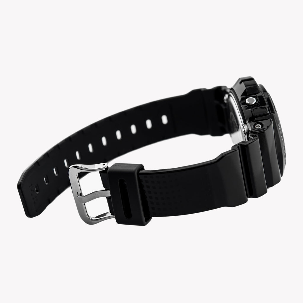 CASIO G-SHOCK DW-6900NB-1DR - BOLD BLACK TIMEPIECE FOR MEN WITH DIGITAL DIAL & 200M WATER RESISTANCE